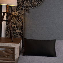 Load image into Gallery viewer, Pillow (Black)
