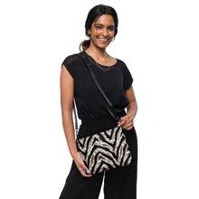 Load image into Gallery viewer, Handbag
