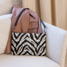 Load image into Gallery viewer, Handbag
