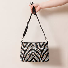 Load image into Gallery viewer, Handbag

