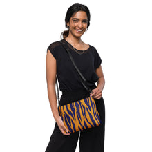 Load image into Gallery viewer, Handbag
